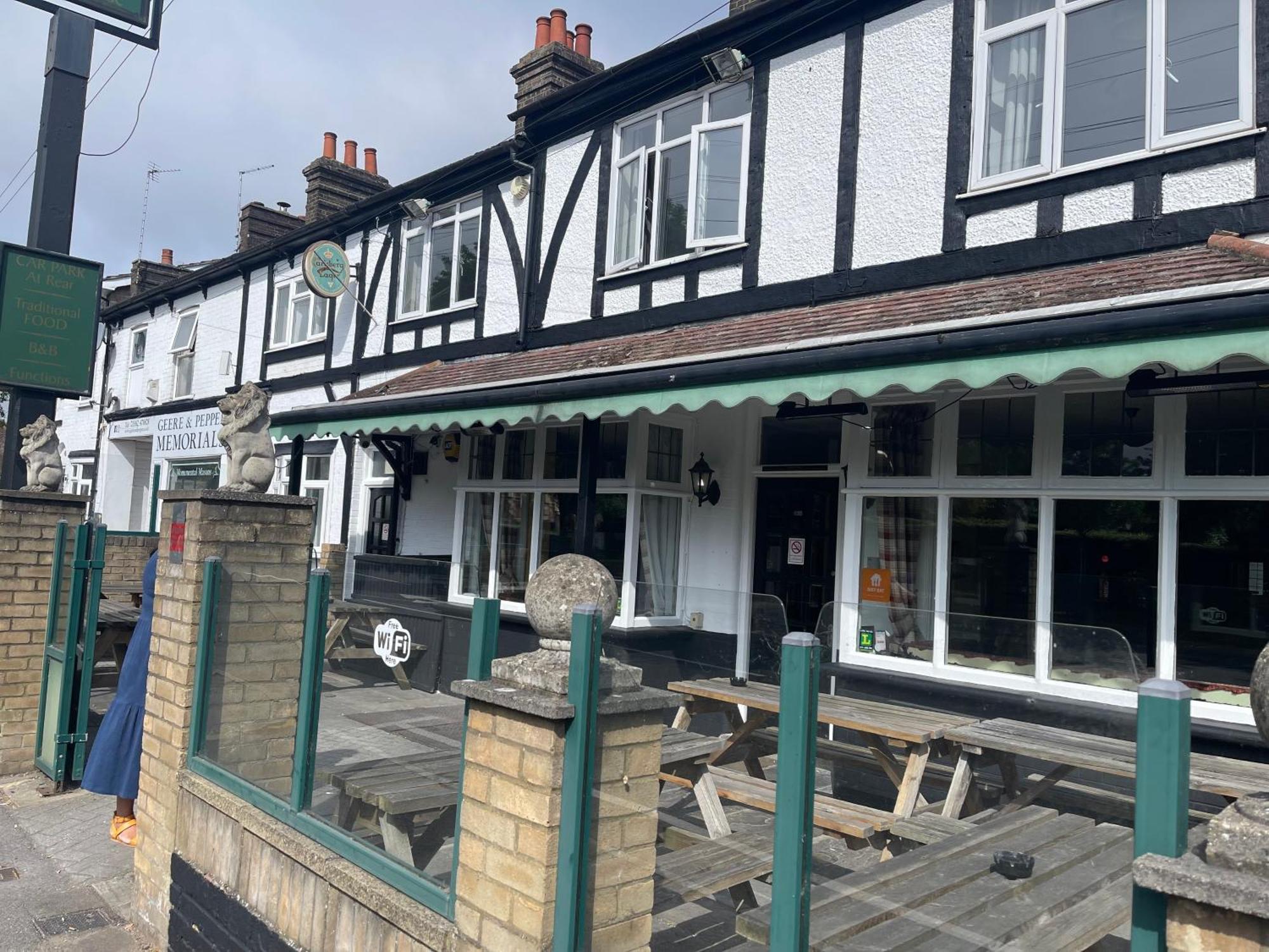 The Pheasant Inn 邓斯特布尔 外观 照片