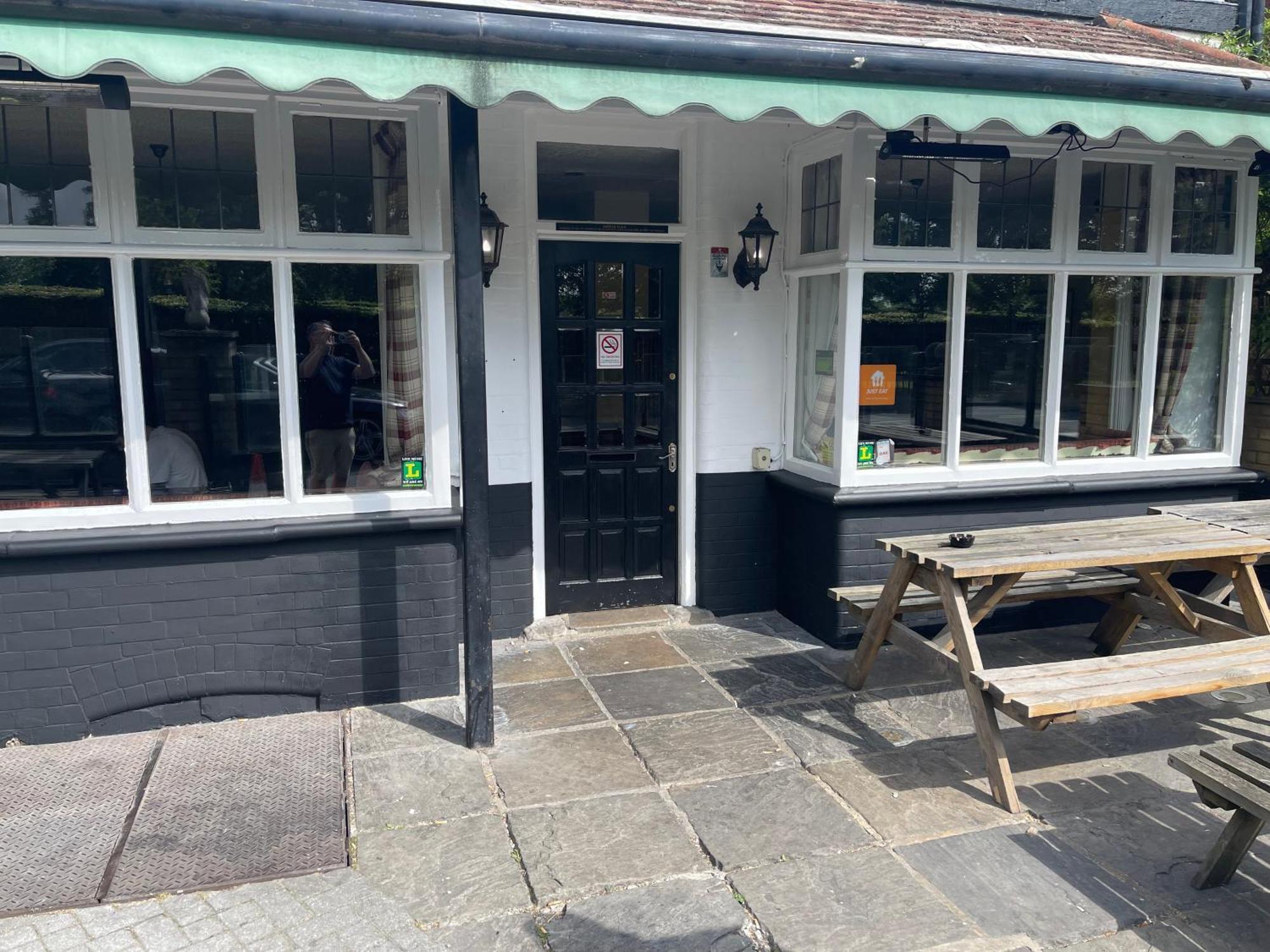 The Pheasant Inn 邓斯特布尔 外观 照片